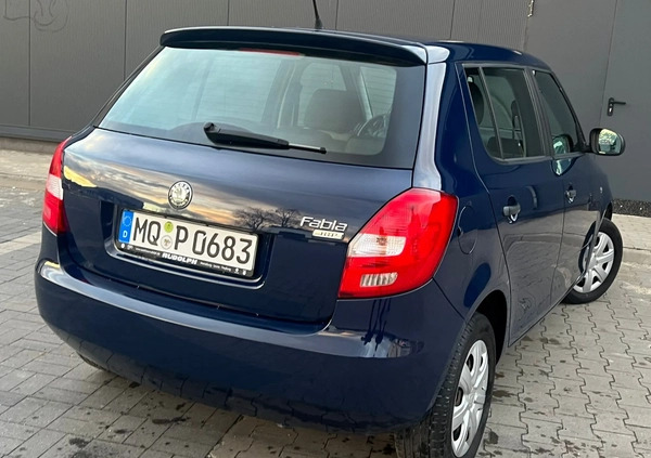 Skoda Fabia cena 16999 przebieg: 129900, rok produkcji 2010 z Wałbrzych małe 562